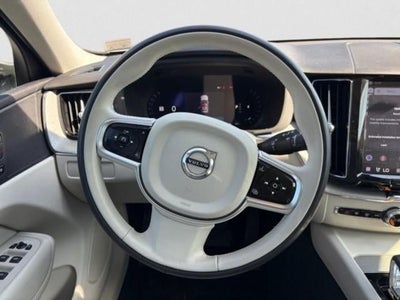 2025 Volvo XC60 B5 AWD Plus
