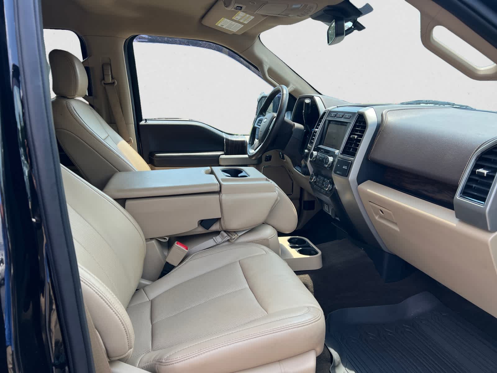 2019 Ford F-150 LARIAT 4WD SuperCrew 5.5' Box