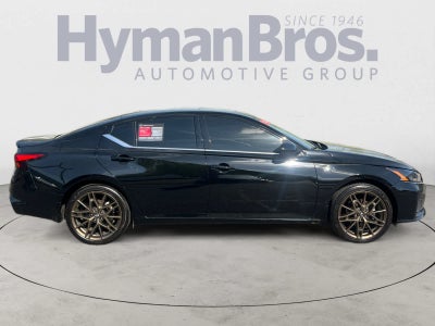 2025 Nissan Altima SR