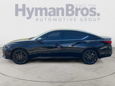 2025 Nissan Altima SR