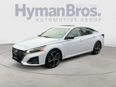 2025 Nissan Altima SR