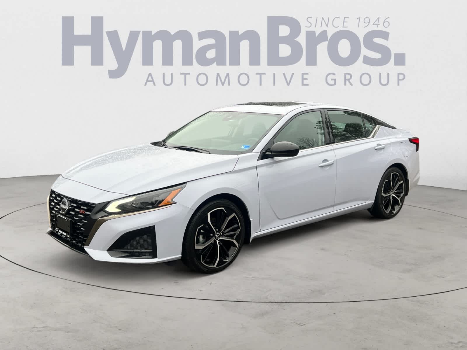 2025 Nissan Altima SR