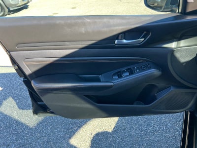 2019 Nissan Altima 2.5 SR Sedan