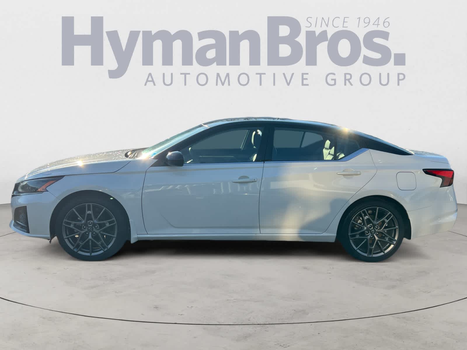 2025 Nissan Altima SR