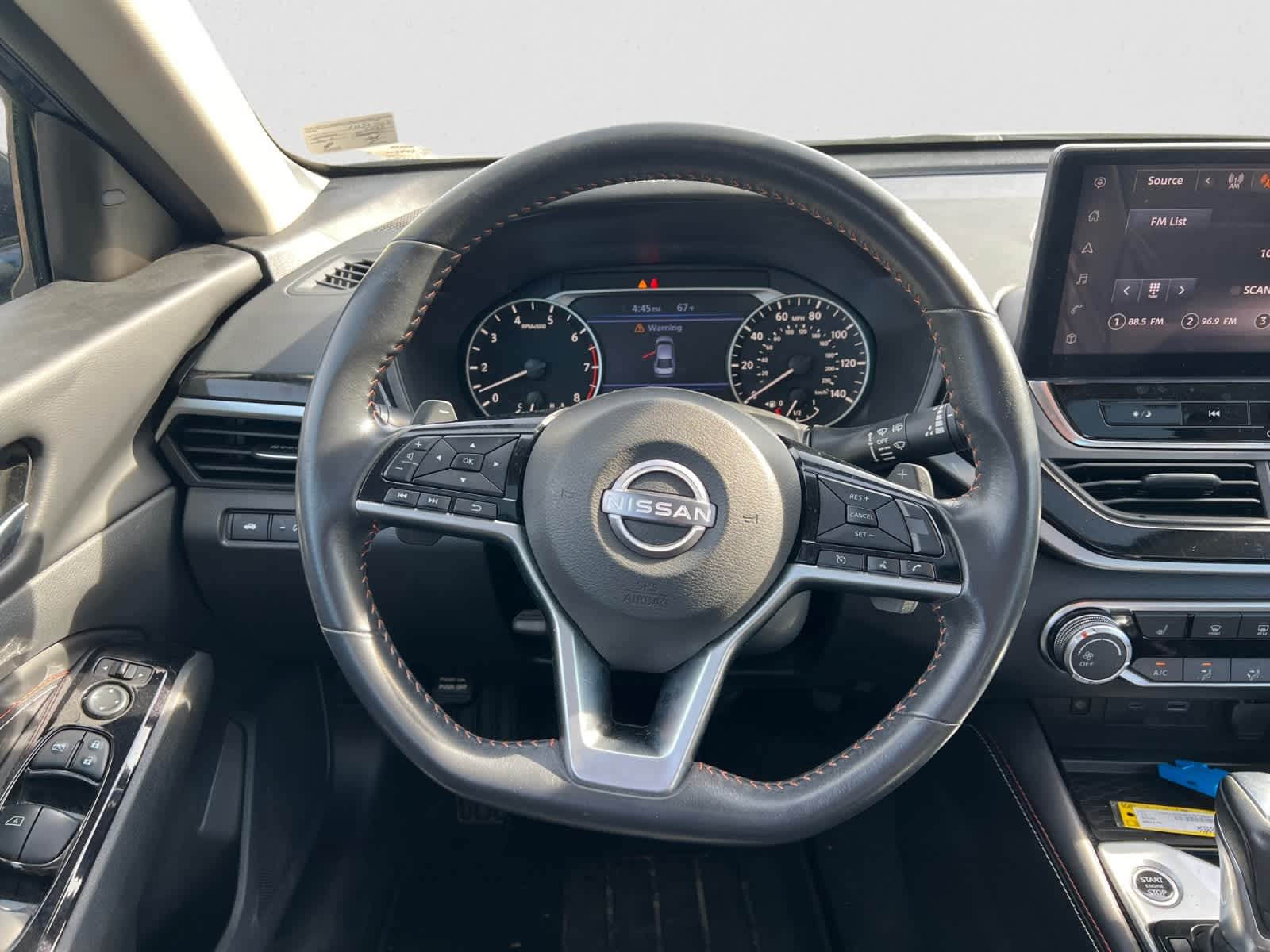 2023 Nissan Altima SR