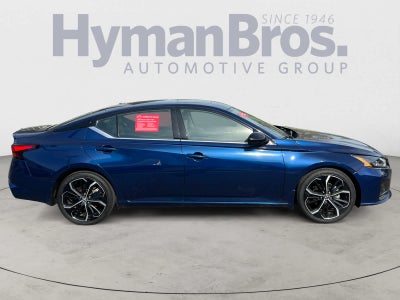 2023 Nissan Altima SR