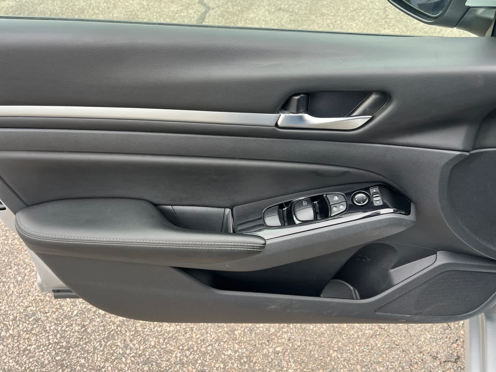 2023 Nissan Altima 2.5 SV Sedan