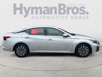 2023 Nissan Altima 2.5 SV Sedan