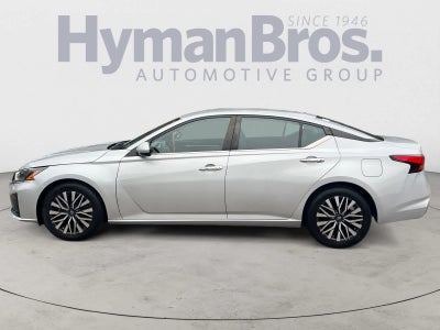 2023 Nissan Altima 2.5 SV Sedan