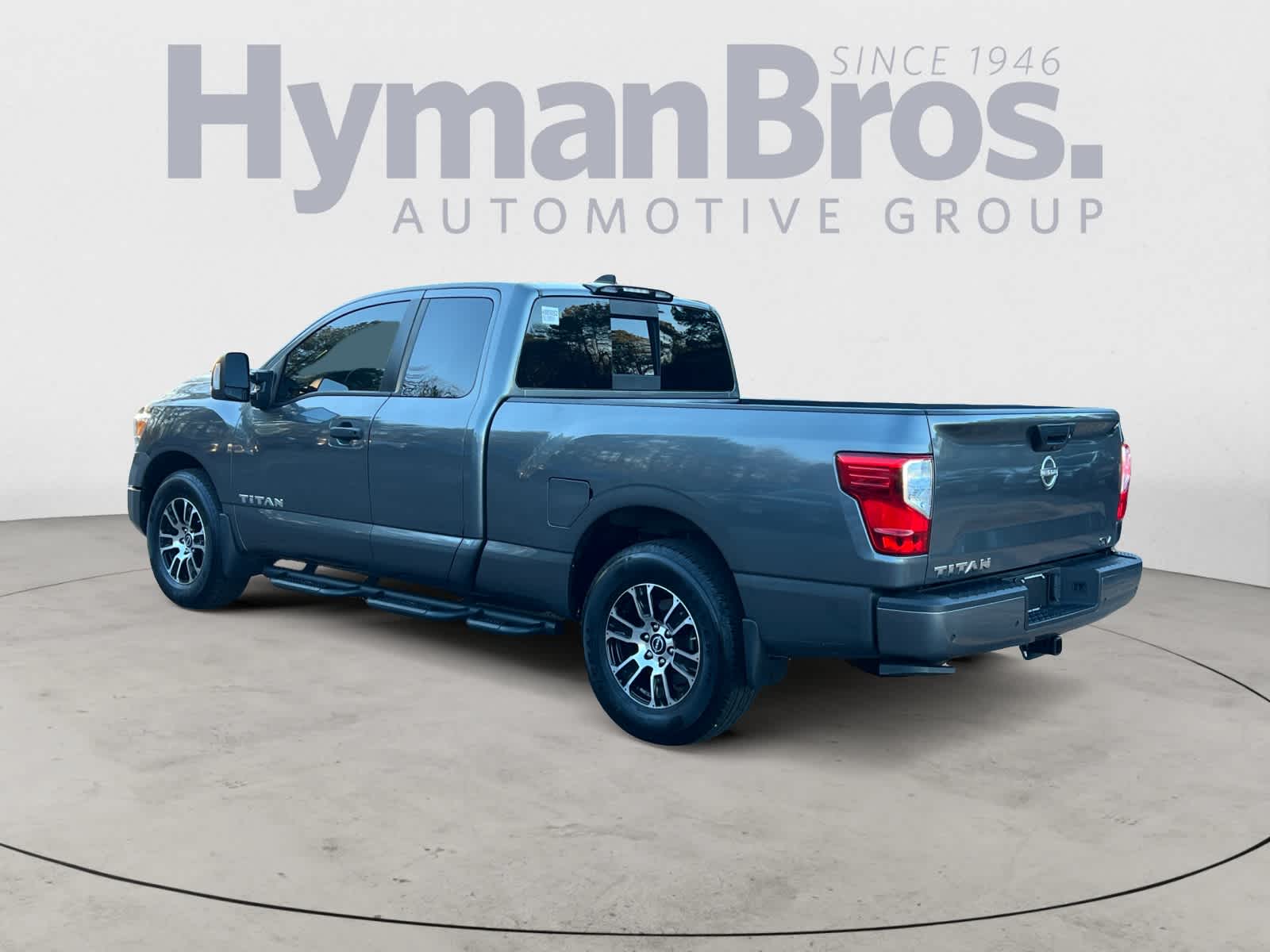 2023 Nissan TITAN King Cab® SV