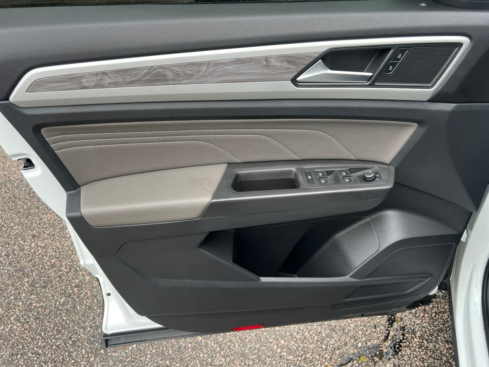 2022 Volkswagen Atlas Cross Sport 2.0T SE 4MOTION