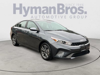 2023 Kia Forte LXS IVT