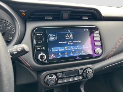 2024 Nissan Kicks SR