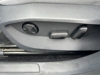 2022 Volkswagen Taos SE FWD