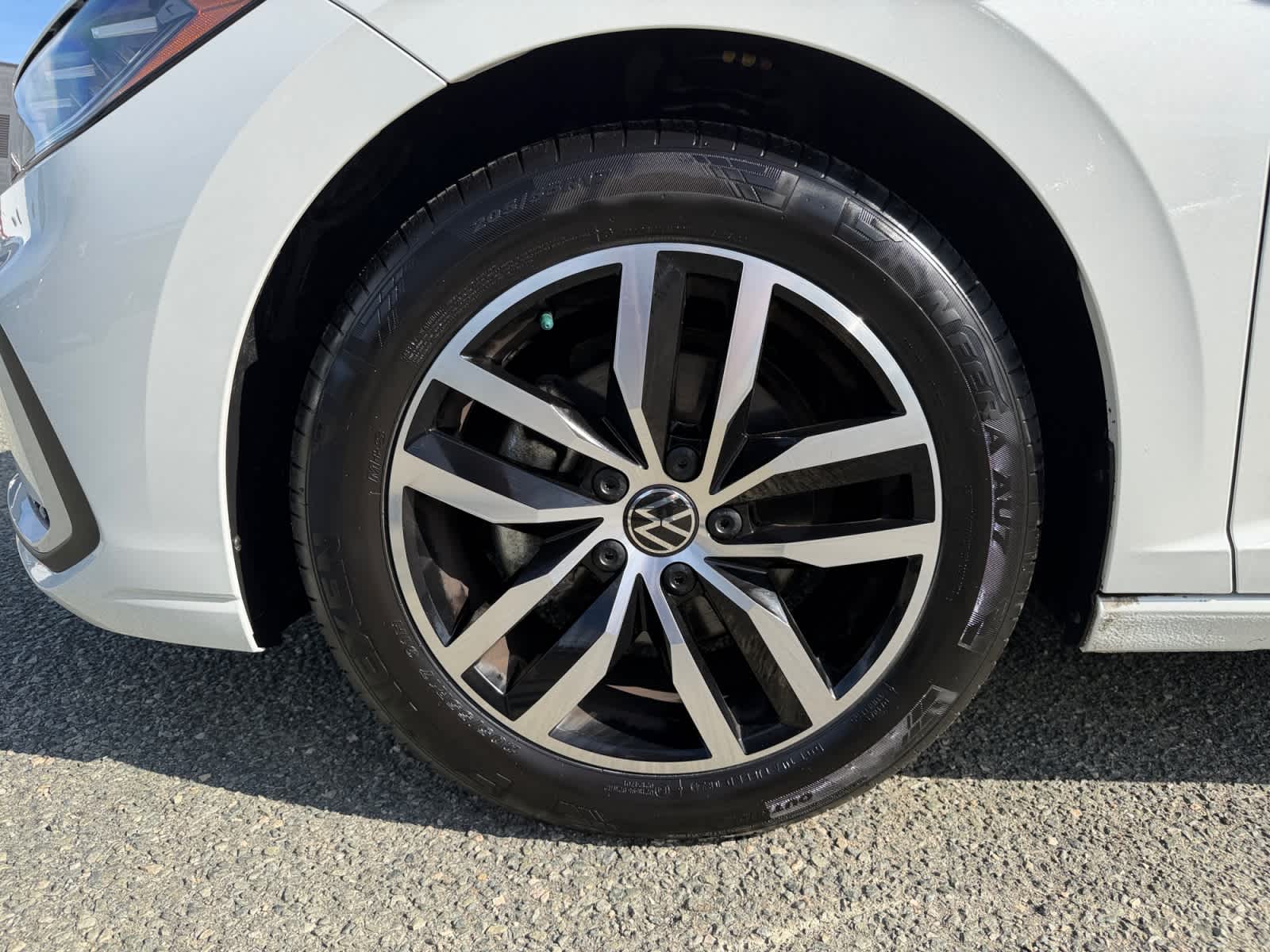 2025 Volkswagen Jetta SE Auto