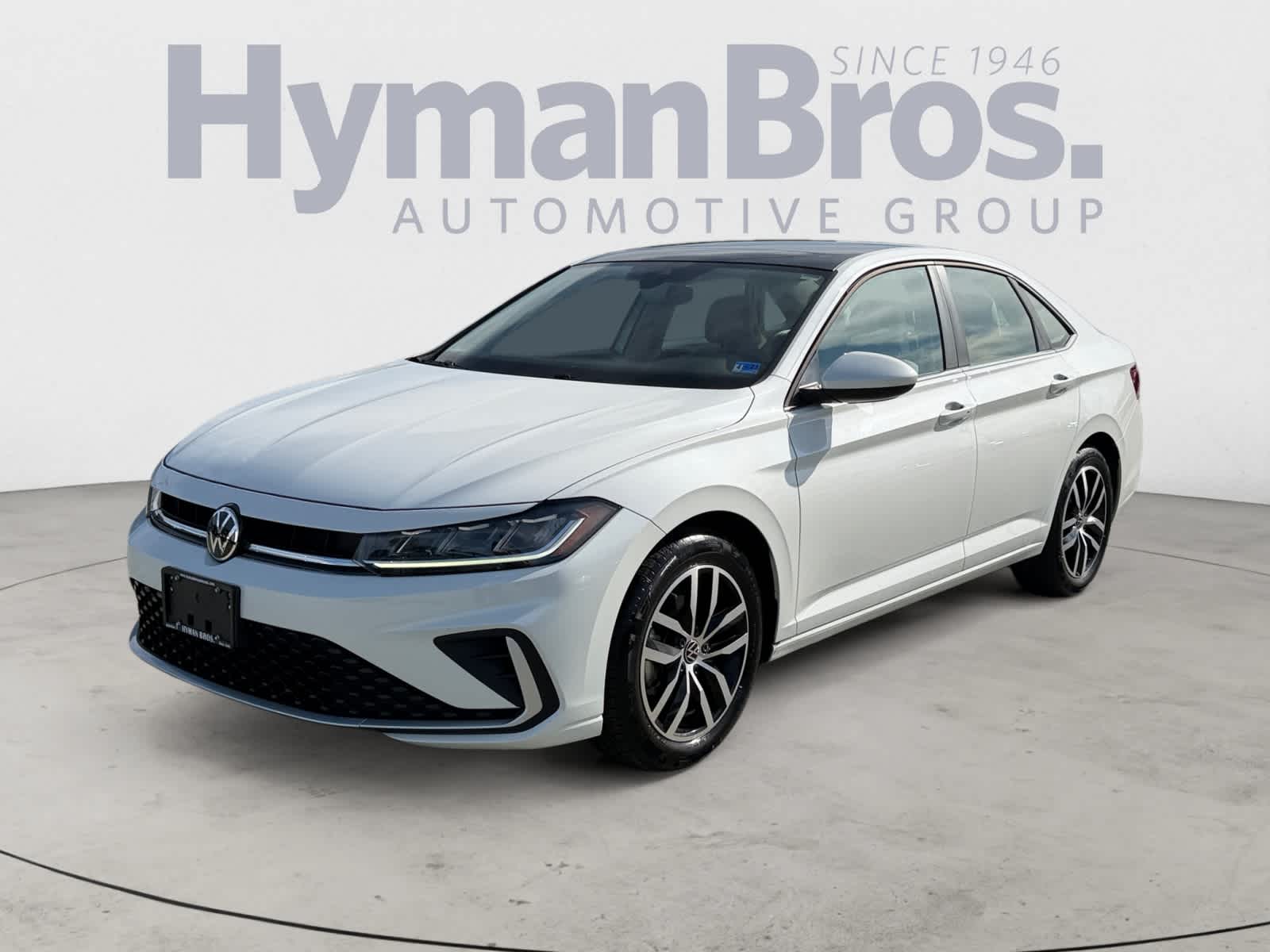 2025 Volkswagen Jetta SE Auto