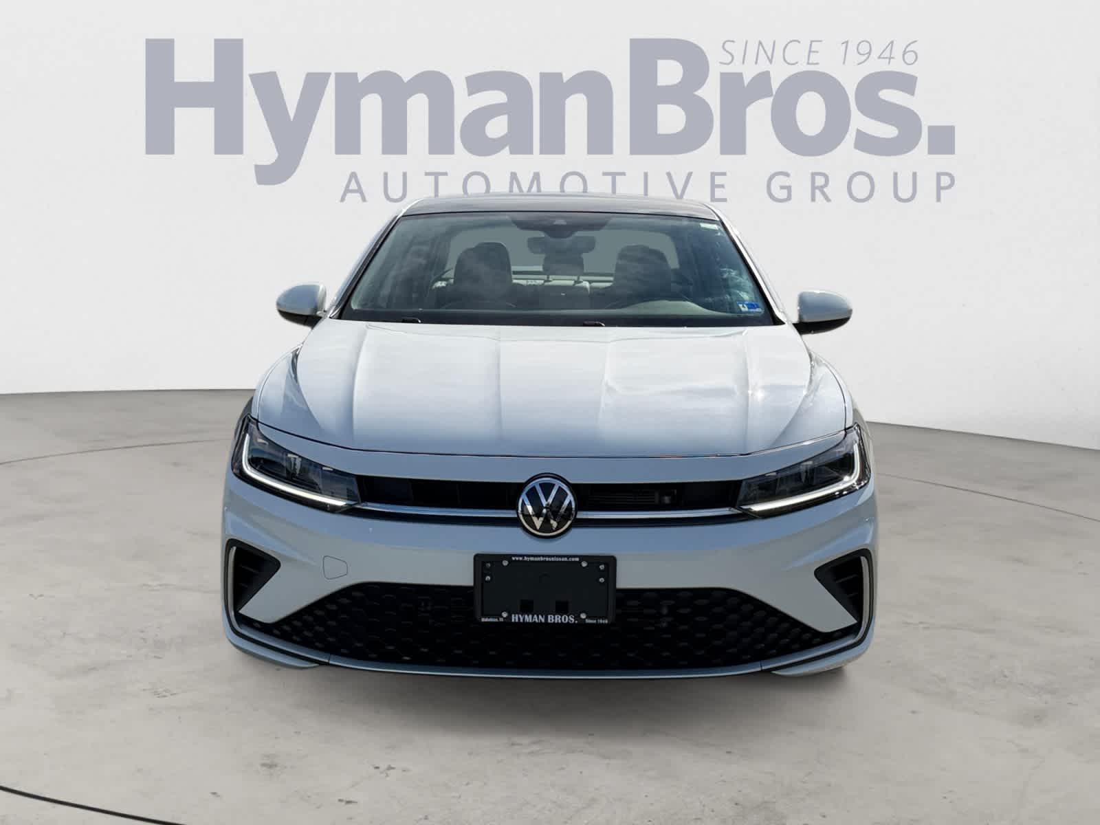 2025 Volkswagen Jetta SE Auto