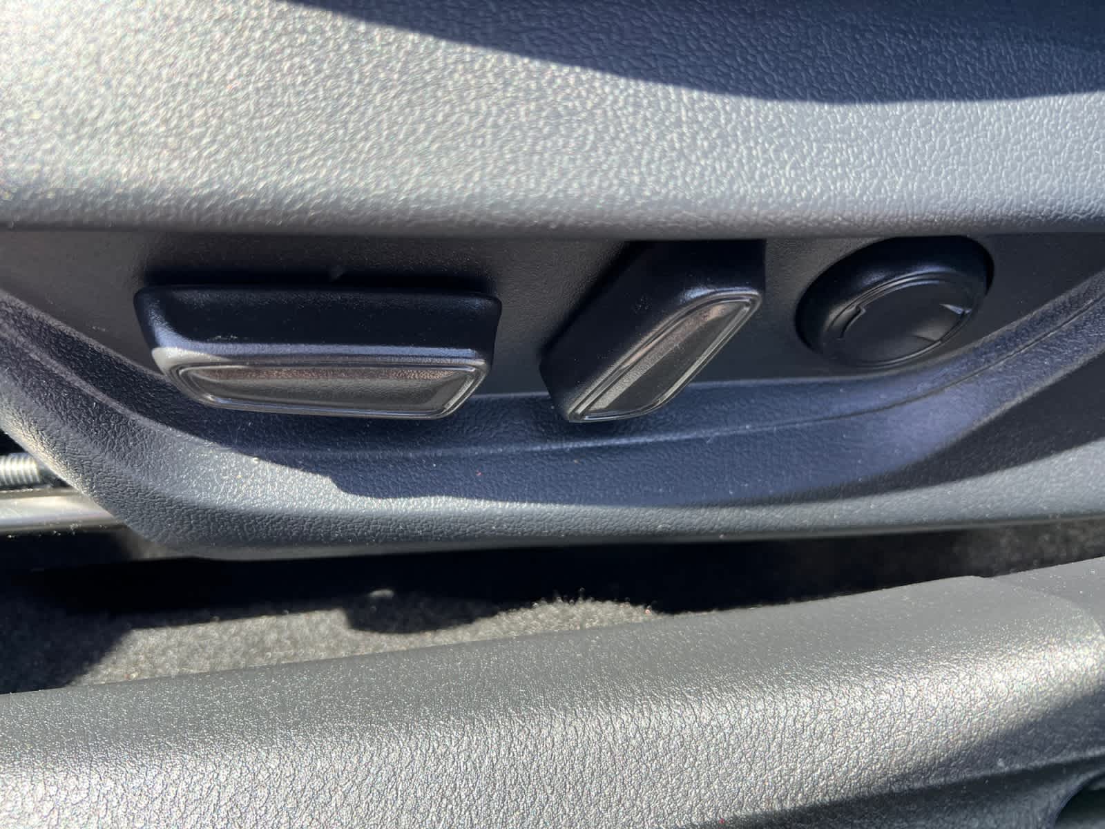 2026 Toyota Camry XLE AWD (Natl)