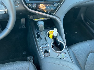 2021 Toyota Camry XLE Auto (SE)