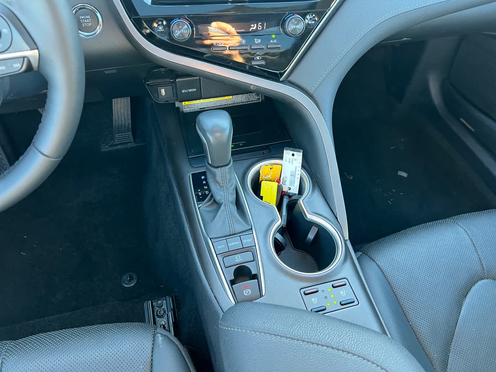 2021 Toyota Camry XLE Auto (SE)