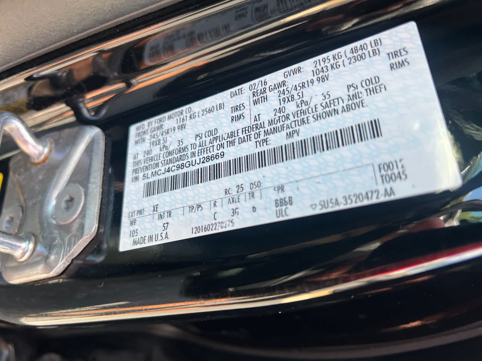 2016 Lincoln MKC FWD 4dr Black Label