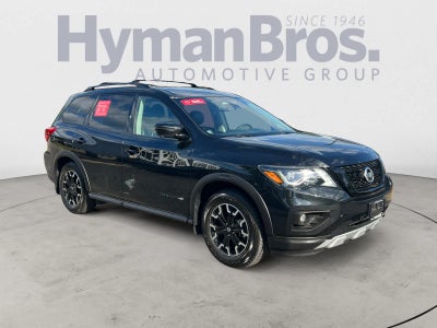 2020 Nissan Pathfinder 4x4 SL
