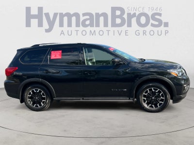 2020 Nissan Pathfinder 4x4 SL