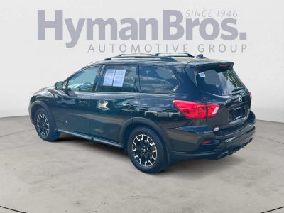 2020 Nissan Pathfinder 4x4 SL