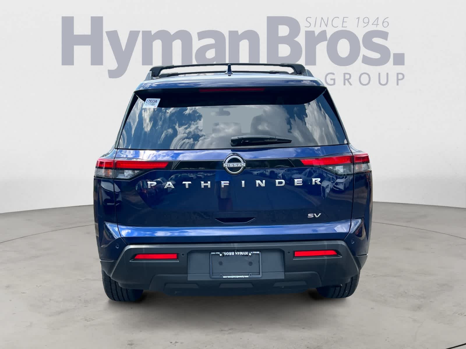 2022 Nissan Pathfinder SV