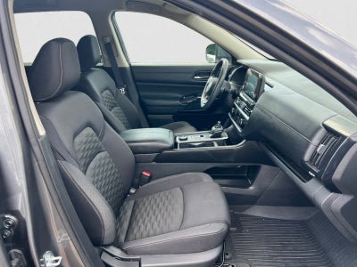 2022 Nissan Pathfinder SV 4WD