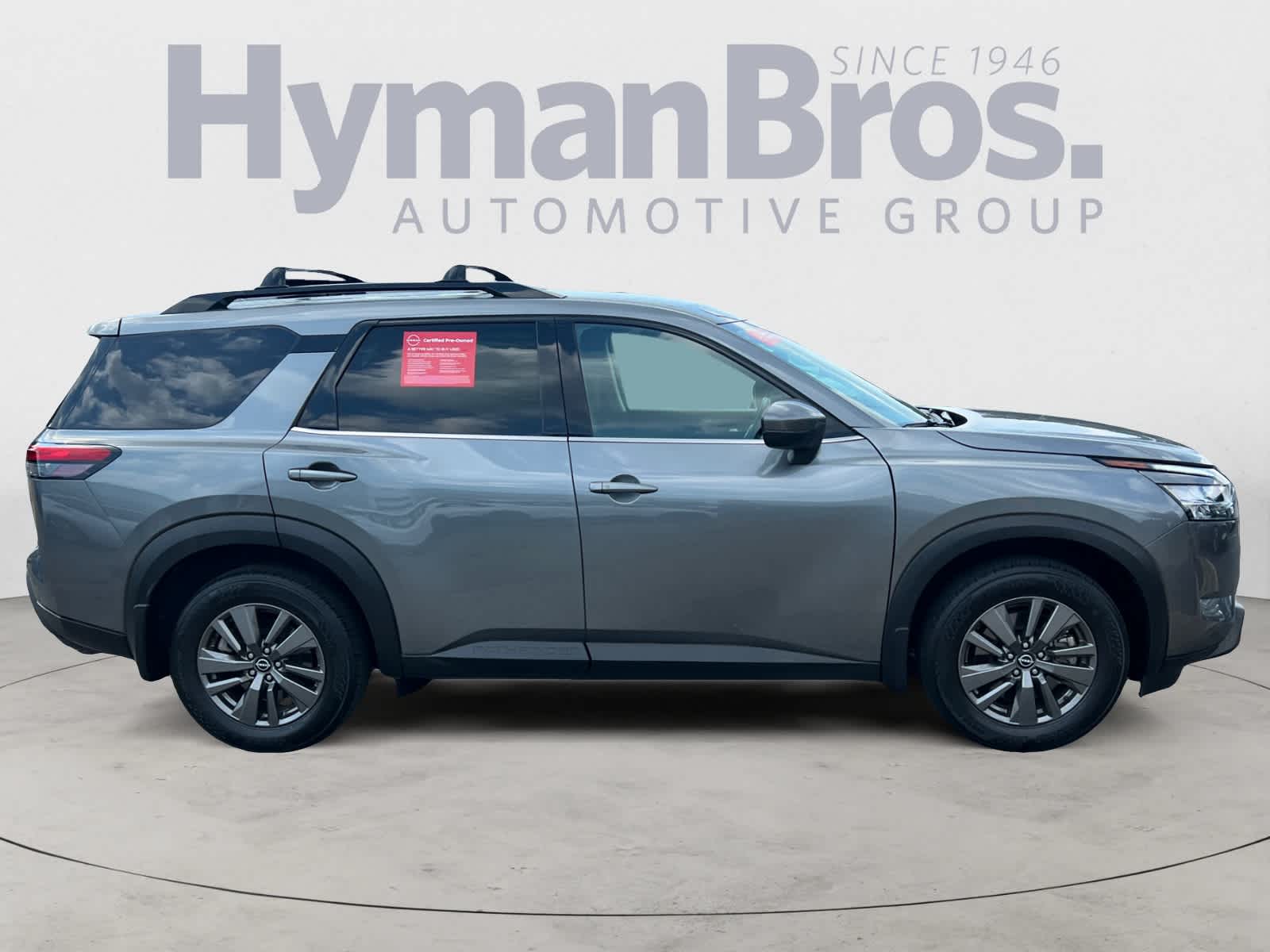 2022 Nissan Pathfinder SV 4WD