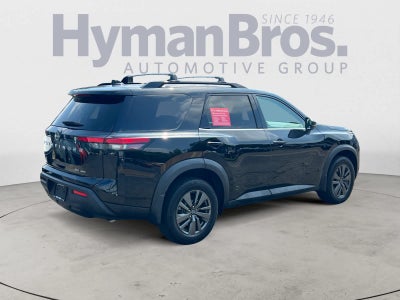 2022 Nissan Pathfinder SV 4WD