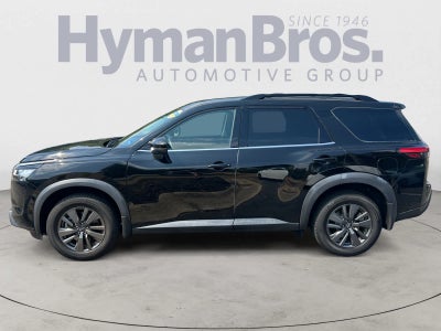 2022 Nissan Pathfinder SV 4WD