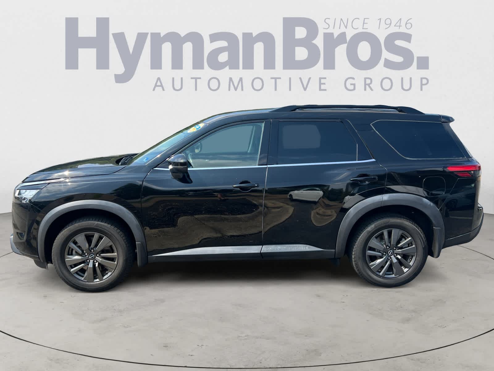 2022 Nissan Pathfinder SV 4WD