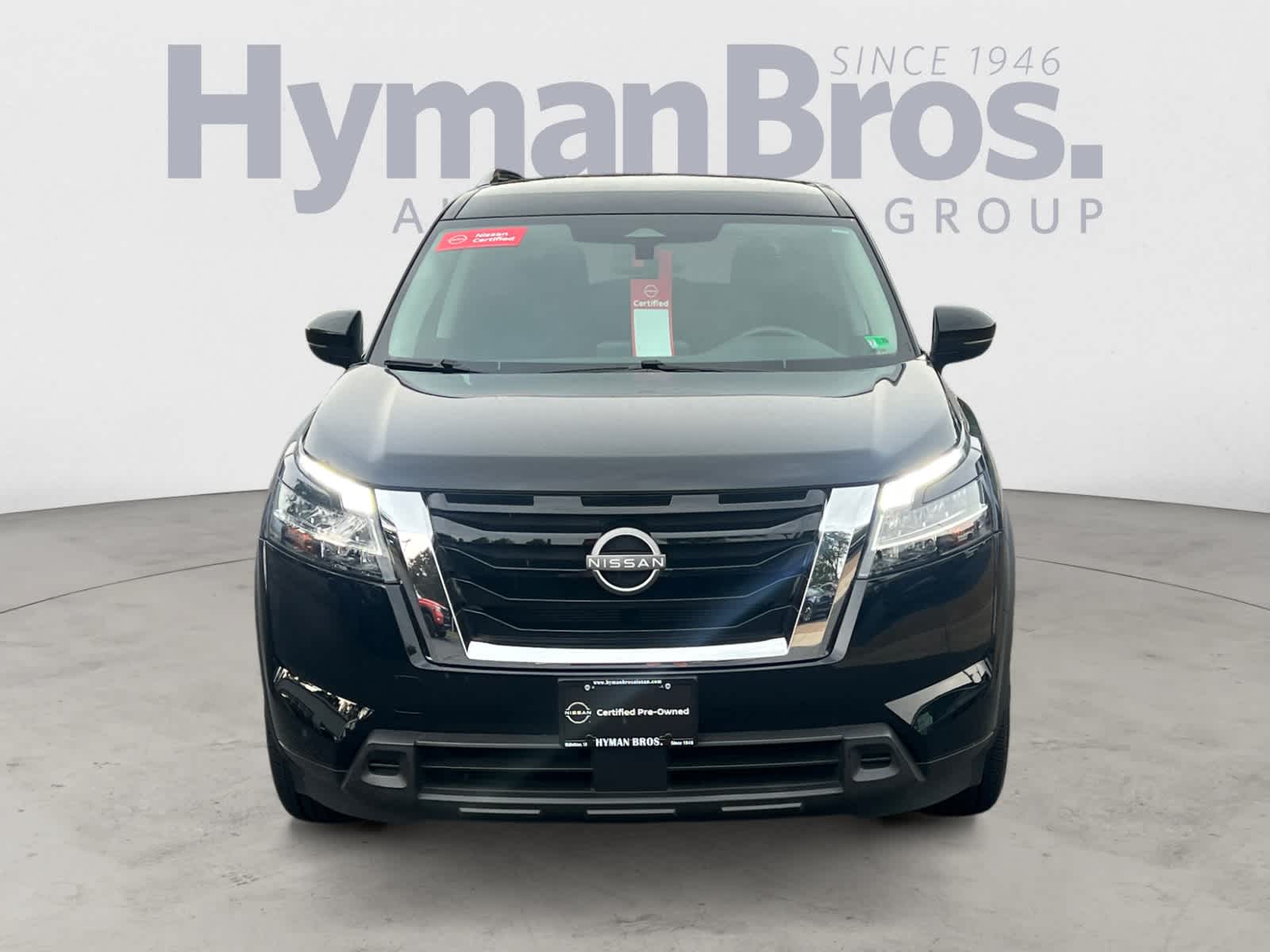 2022 Nissan Pathfinder SV