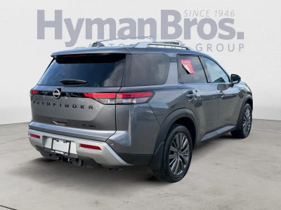 2023 Nissan Pathfinder SL