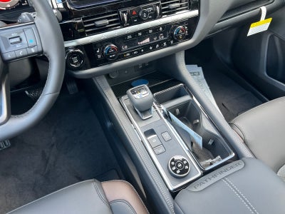 2026 Nissan Pathfinder Platinum 4WD