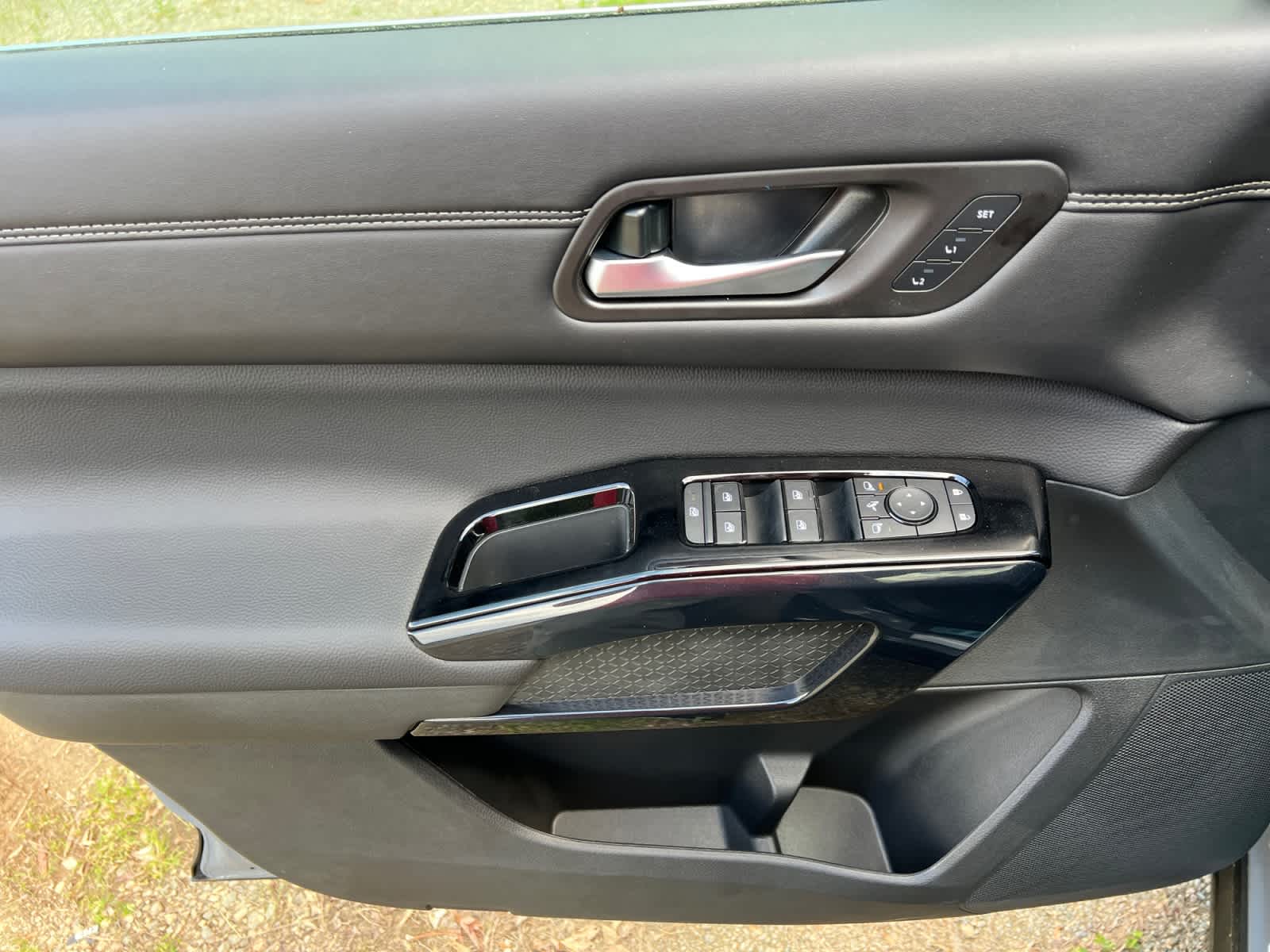 2026 Nissan Pathfinder Platinum 4WD