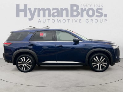 2023 Nissan Pathfinder Platinum