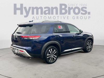 2023 Nissan Pathfinder Platinum