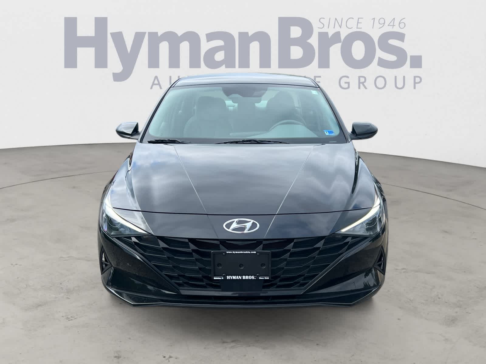 2022 Hyundai ELANTRA SEL IVT
