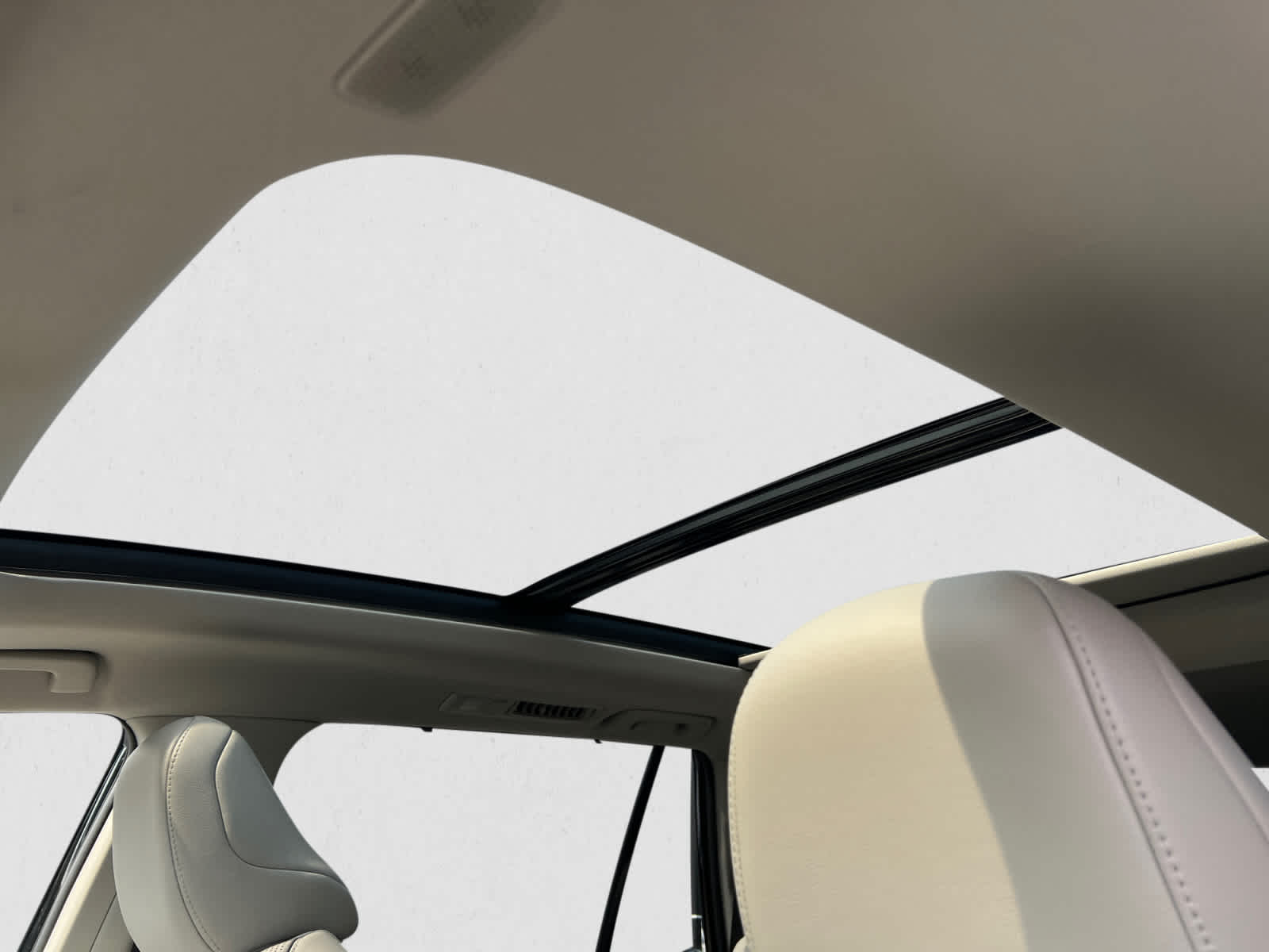 2025 Toyota Grand Highlander Platinum AWD (Natl)