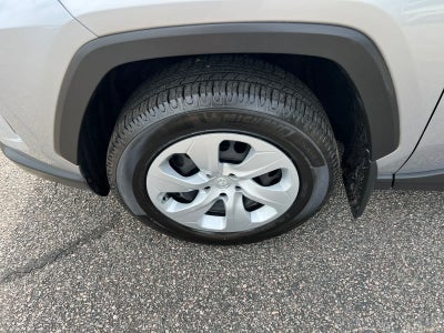 2019 Toyota RAV4 LE AWD (Natl)