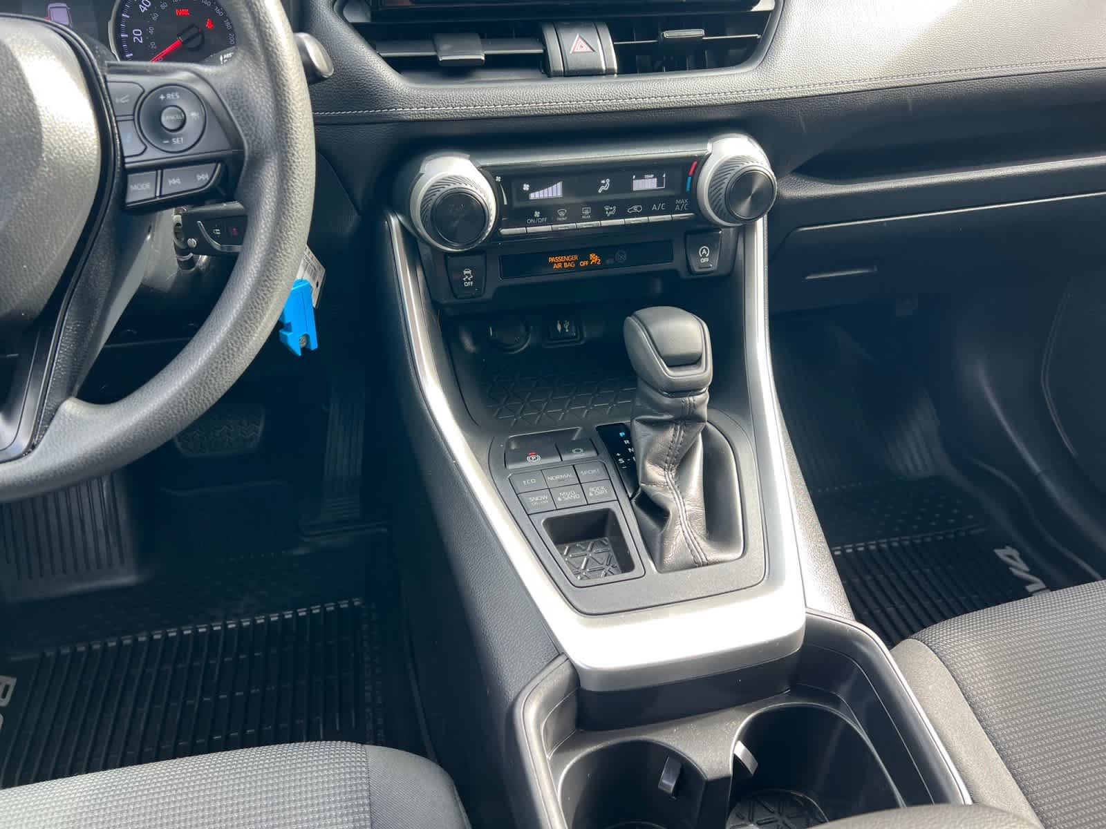 2019 Toyota RAV4 LE AWD (Natl)