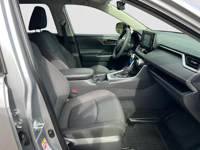 2019 Toyota RAV4 LE AWD (Natl)