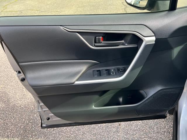 2019 Toyota RAV4 LE AWD (Natl)