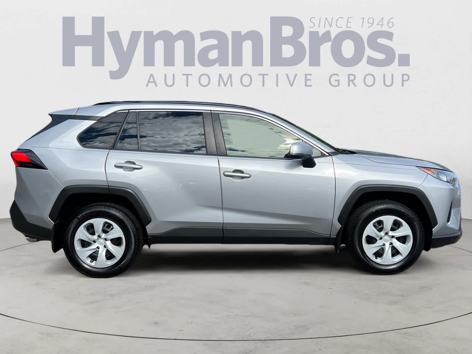 2019 Toyota RAV4 LE AWD (Natl)