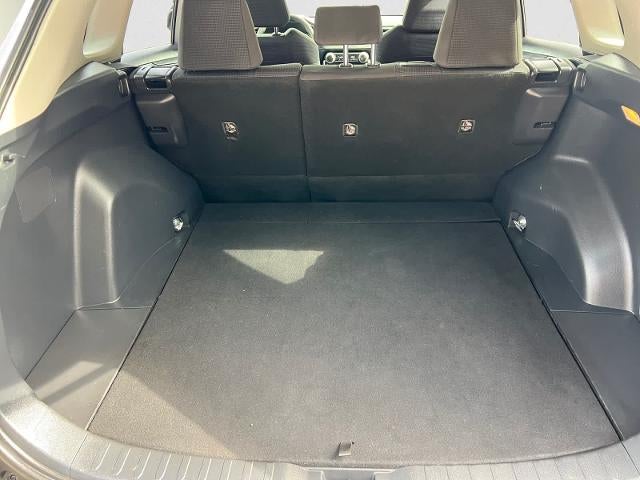 2019 Toyota RAV4 LE AWD (Natl)