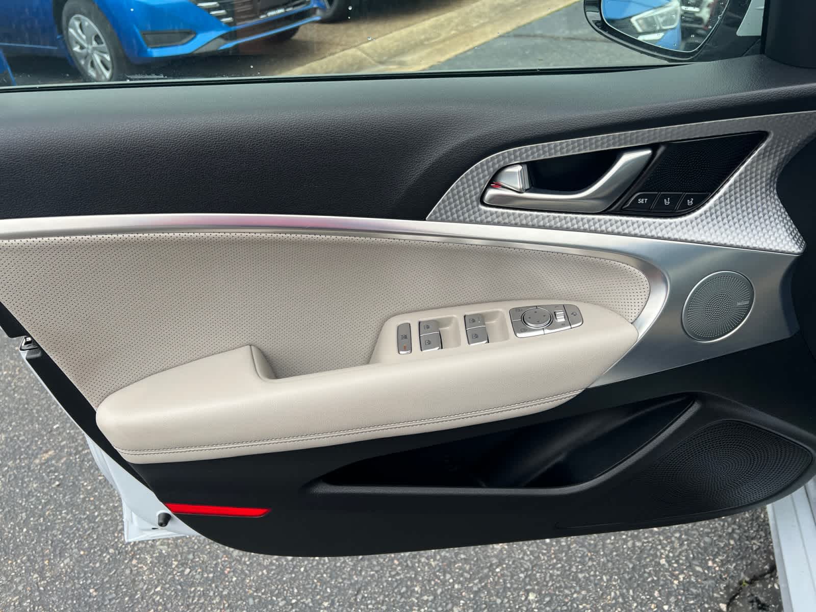 2023 Genesis G70 2.0T AWD