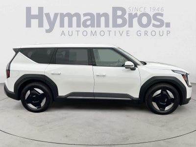 2024 Kia EV9 Light Long Range RWD